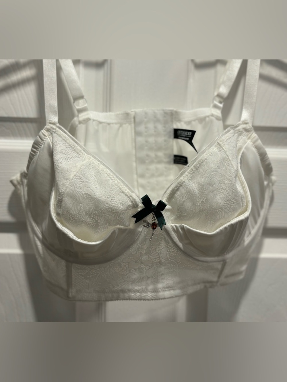 RARE Torrid Outlander White bra in size 1 (1X) Tv Shows Boho Spring Cosplay Sexy